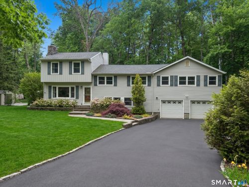 8 Marilyn Rd, Brookfield, CT, 06804-2308 | Card Image