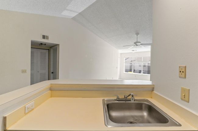 APT-1524 - 1401 Village Blvd, Condo with 1 bedrooms, 1 bathrooms and null parking in West Palm Beach FL | Image 33