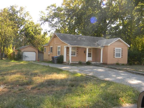 1206 W 30th Ave, Pine Bluff, AR, 71603-5311 | Card Image
