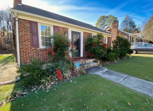 906 Brandon Ave Sw, Roanoke, VA, 24015-5010 | Card Image