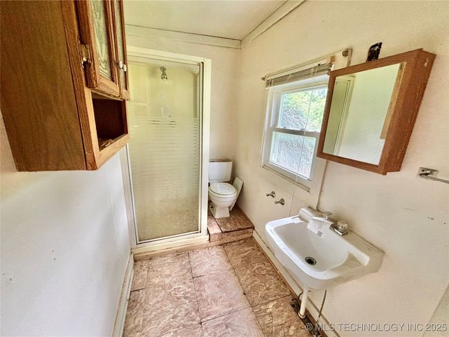 Bathroom | Image 11