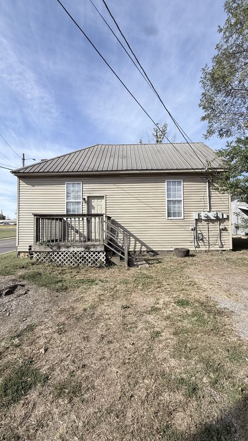 2505-2507 Old Greenbrier Pike, Greenbrier, TN, 37073 | Card Image