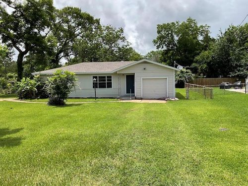 1156 2nd St, Clute, TX, 77531-3320 | Card Image