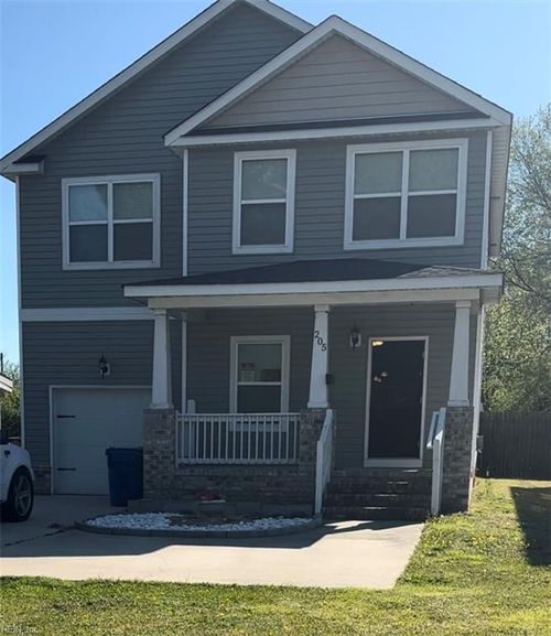 205 Gee St, Portsmouth, VA, 23702-1123 | Card Image