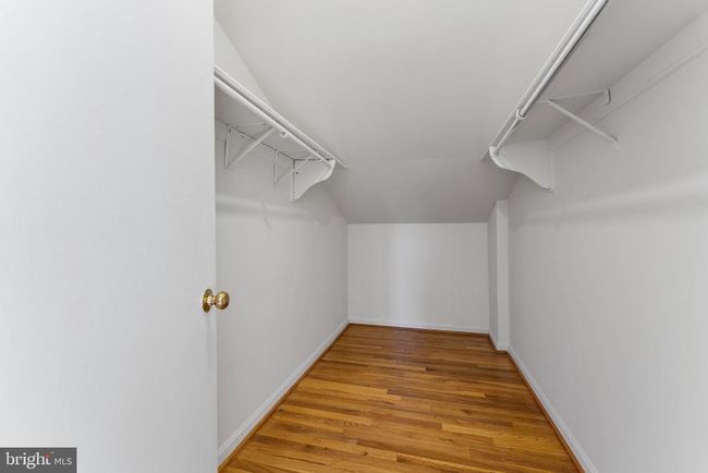 6628 Midhill Pl, Townhouse with 3 bedrooms, 3 bathrooms and null parking in FALLS CHURCH VA | Image 15