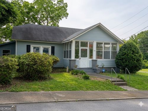 102 Johnson St, Hogansville, GA, 30230-1122 | Card Image