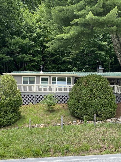 10121 Dillard Rd, Scaly Mountain, NC, 28775-9555 | Card Image