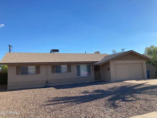 233 E Erie Dr, Tempe, AZ, 85282-3622 | Card Image