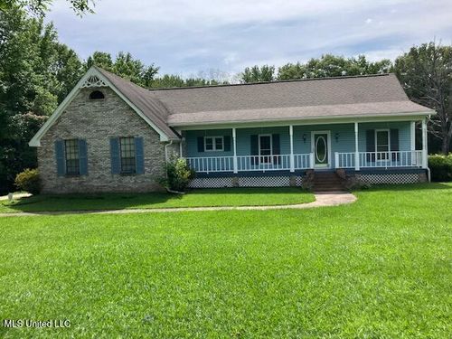 14973 Dry Grove Rd, Raymond, MS, 39154-9439 | Card Image