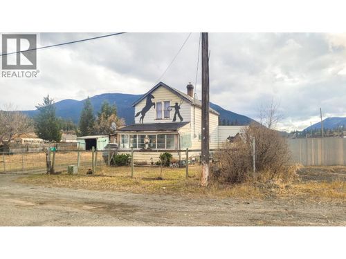 307 Smith Ave, Clinton, BC, V0K1H1 | Card Image