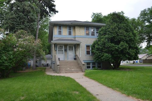 1205 4th St N, Fargo, ND, 58102-2710 | Card Image
