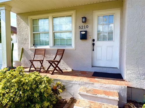5210 4th Ave N, ST PETERSBURG, FL, 33710-7204 | Card Image