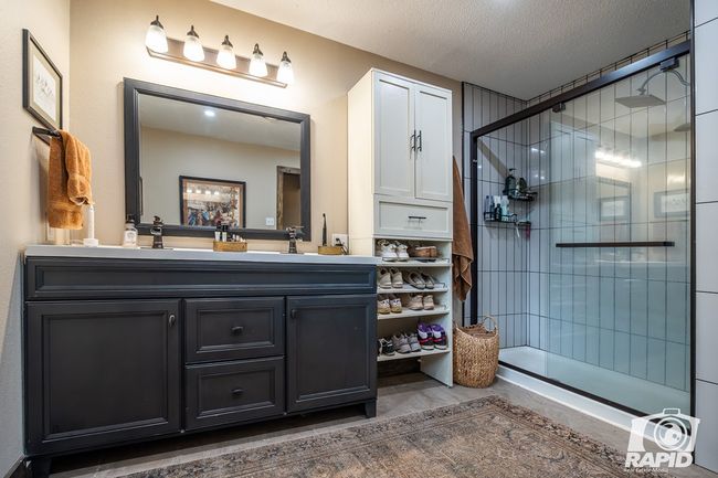 715 E Main St, House other with 3 bedrooms, 2 bathrooms and 2 parking in Bronte TX | Image 14
