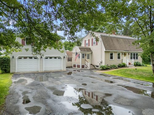 212 Prospect St, Westbrook, ME, 04092-2648 | Card Image