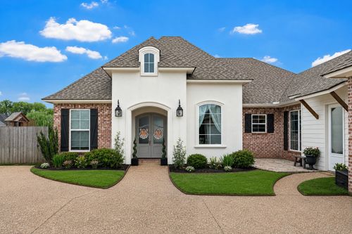 660 Dumaine Dr, Bossier City, LA, 71111-6277 | Card Image