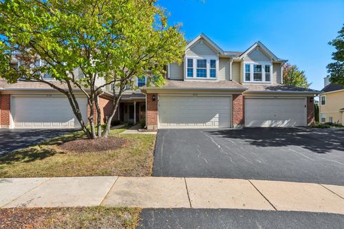 2113 Glasgow Ct, Hanover Park, IL, 60133-2958 | Card Image