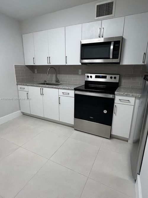 apt-6-2970 Sw 38th Ct, Miami, FL, 33134-7358 | Card Image