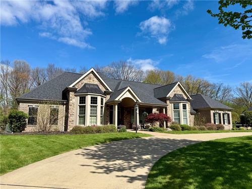 912 Champlain Pl, Gibsonia, PA, 15044-8017 | Card Image