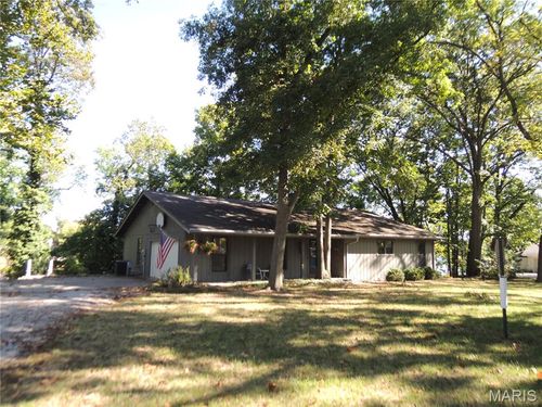 16 Denzel Dr, Greenville, IL, 62246-2768 | Card Image