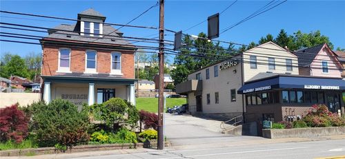 217-213-217 Freeport Rd, Blawnox, PA, 15238 | Card Image