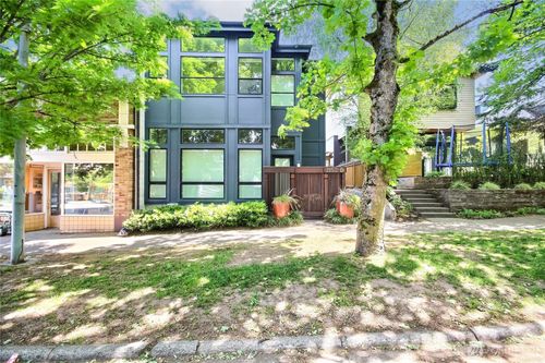 apt-c-2152 7th Ave W, Seattle, WA, 98119-2898 | Card Image