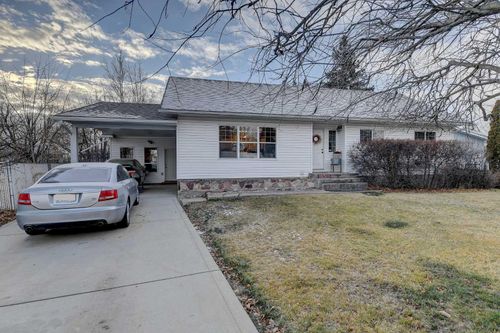 {{alt}} | Card Image