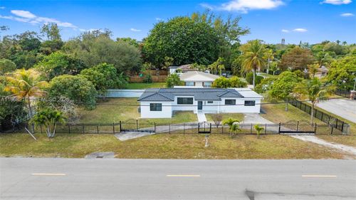 14950 Ne 2nd Ave, Miami, FL, 33161-2010 | Card Image
