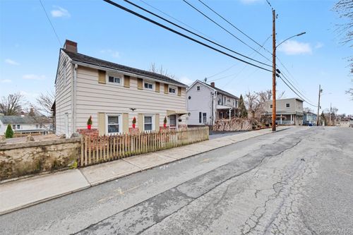 67 Spring St, Beacon, NY, 12508-3447 | Card Image