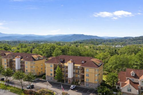 unit-314-527 River Place Way, Sevierville, TN, 37862-5455 | Card Image