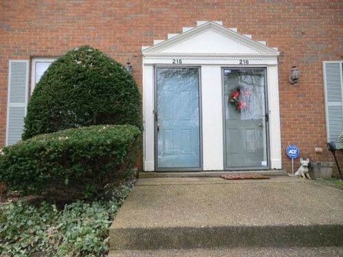 215 Brentwood Pt, Brentwood, TN, 37027-7905 | Card Image