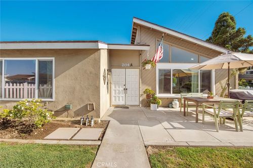 204 Springfield Avenue, Huntington Beach, CA, 92648 | Card Image