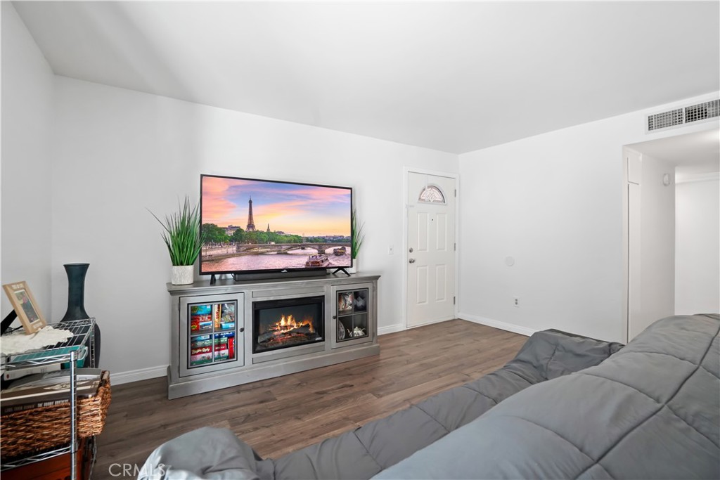 Residential in Porter Ranch 4