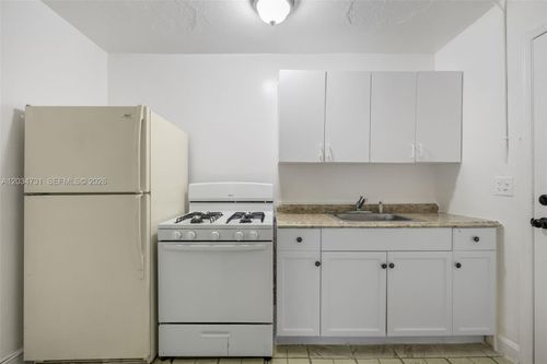 4-126 Sw 18th Ave, Miami, FL, 33135-2041 | Card Image