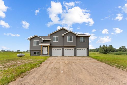 16547 Eagle Ridge Cir, Pine City, MN, 55063-5979 | Card Image