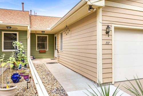 717 Green Ave Se, Watertown, MN, 55388-8315 | Card Image