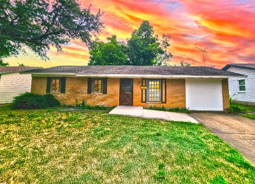 4318 Pineridge Dr, Garland, TX, 75042-6159 | Card Image