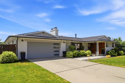3594 S Flynn Cir, Salt Lake City, UT, 84109-3639 | Card Image