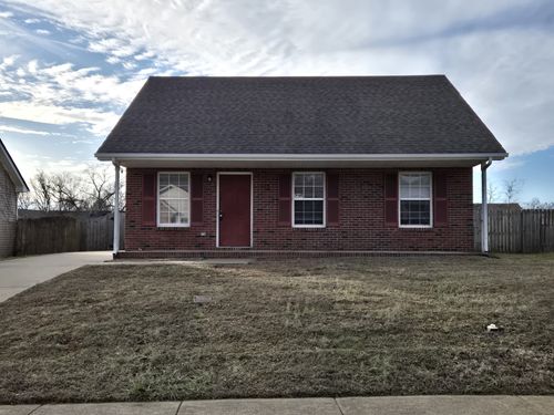 2777 Russet Ridge Dr, Clarksville, TN, 37040-5179 | Card Image