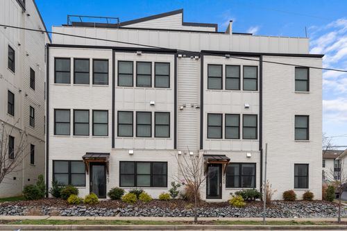 957 44th Ave N, Nashville, TN, 37209-2278 | Card Image