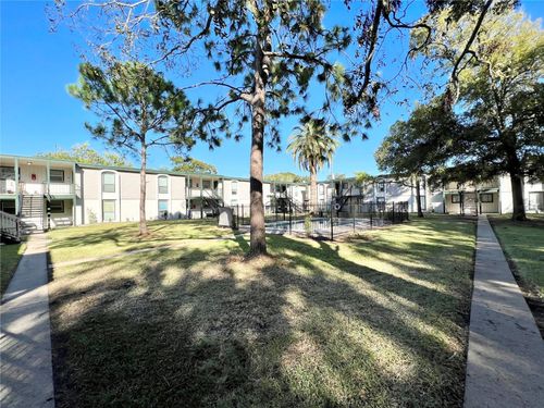 apt-22-130 Oyster Creek Dr, Lake Jackson, TX, 77566-4125 | Card Image