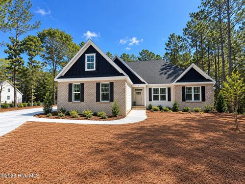 488 Longleaf Dr, West End, NC, 27376-9347 | Card Image