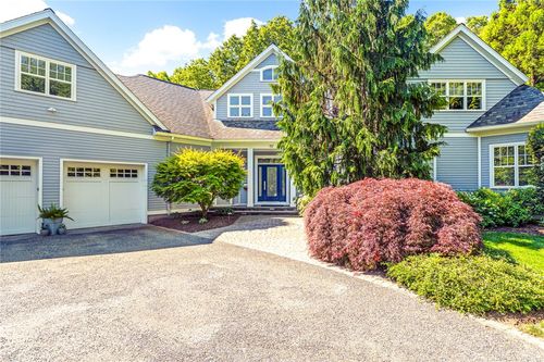 70 Lands End Dr, North Kingstown, RI, 02852-4034 | Card Image