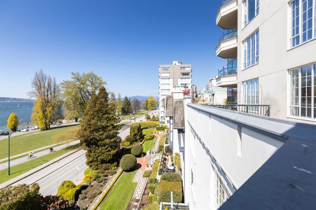 401 - 1311 Beach Avenue, Condo with 2 bedrooms, 2 bathrooms and 2 parking in Vancouver BC | Image 19