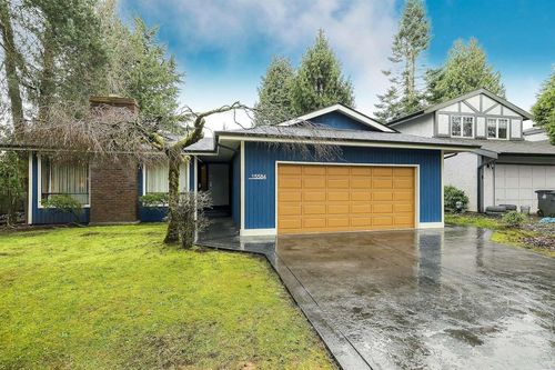15584 98 Ave, Surrey, BC, V3R7G5 | Card Image