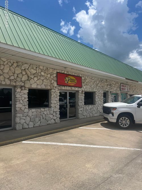 c2-12221 Se Us Highway 441, Belleview, FL, 34420-4592 | Card Image