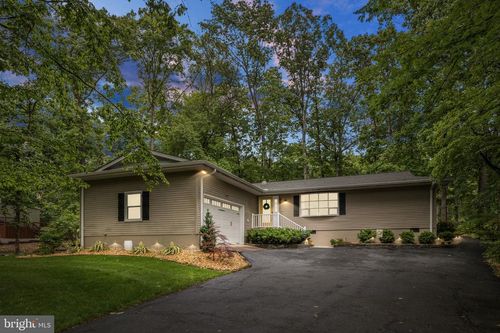 208 Sand Trap Ln, LOCUST GROVE, VA, 22508-5420 | Card Image