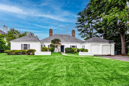632 Shore Acres Dr, Mamaroneck, NY, 10543-4011 | Card Image