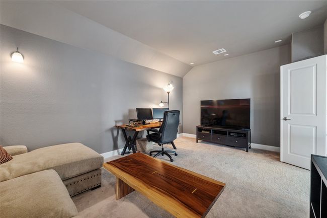 6605 Apache Plum Ln, House other with 4 bedrooms, 3 bathrooms and 6 parking in Spicewood TX | Image 25