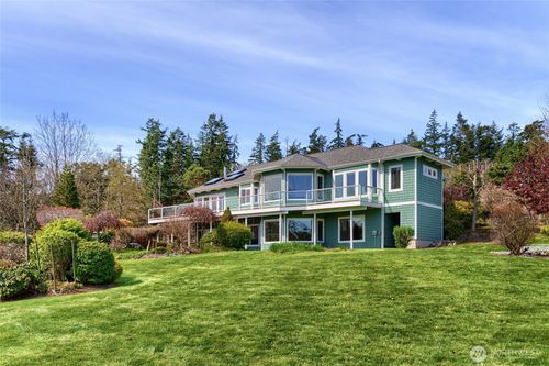 6065 Central Avenue, Anacortes, WA, 98221 | Card Image