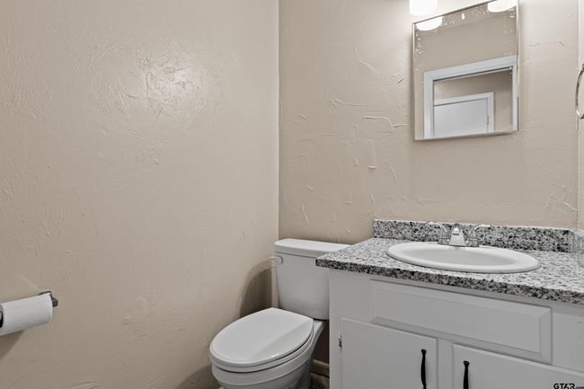 1821 Azalea St, House other with 4 bedrooms, 3 bathrooms and null parking in Gilmer TX | Image 10